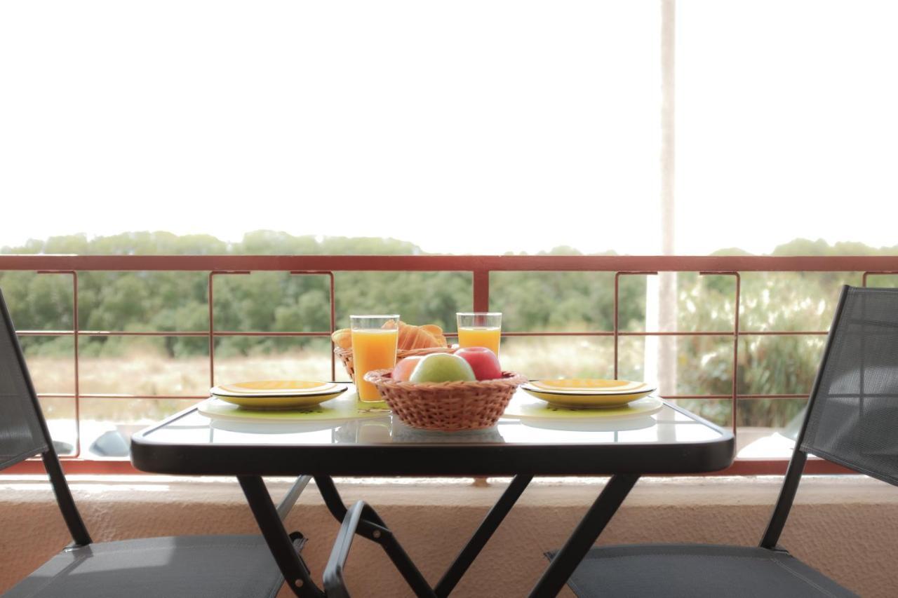 Like-Home-T1 Apt-Sea View, Near The Beach Carcavelos  Dış mekan fotoğraf